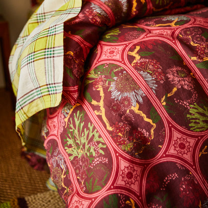 Naia Linen Quilt Cover - Garnet