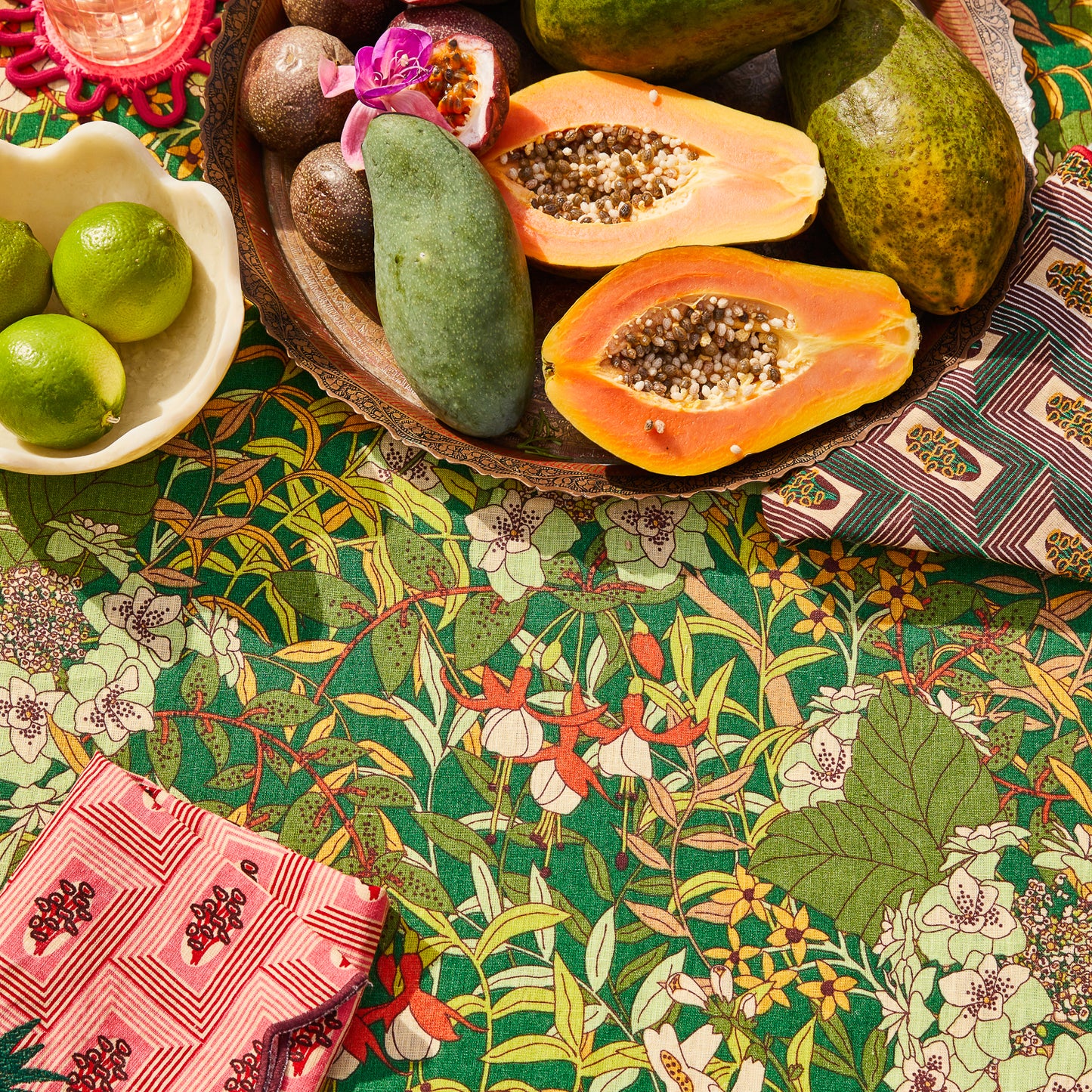 Francesca Tablecloth 240x160