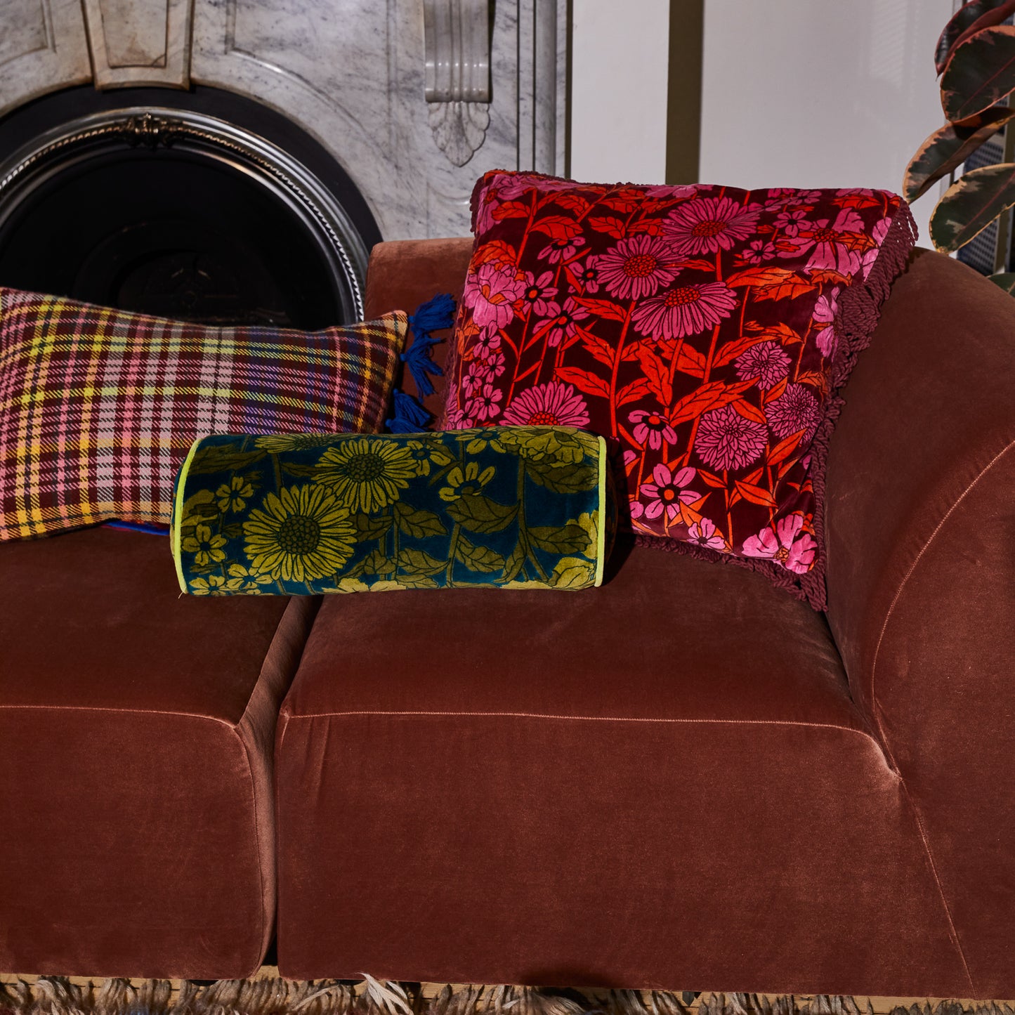 Bernanda Velvet Cushion Port