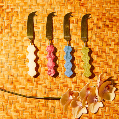 Coco Cheese Knife ~ Pearl